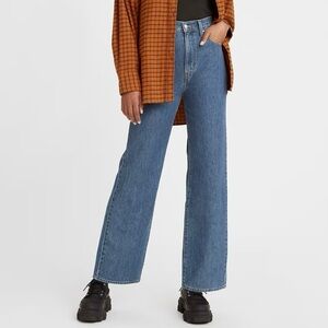 NWT Levi's Straight Leg Jeans High Rise Cropped Denim Medium Blue Wash